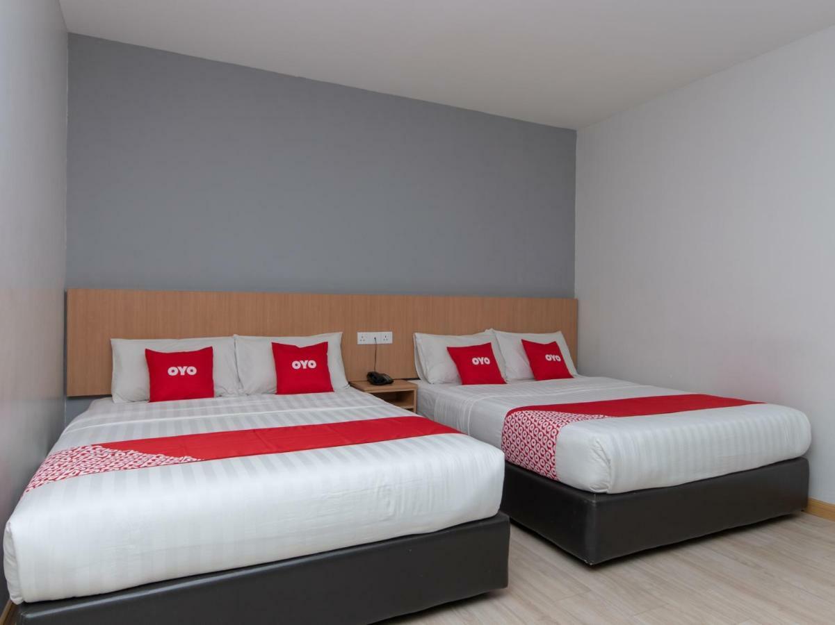 โอโย 89344 ลาบวน อเวนิว โฮเต็ล Hotel ภายนอก รูปภาพ