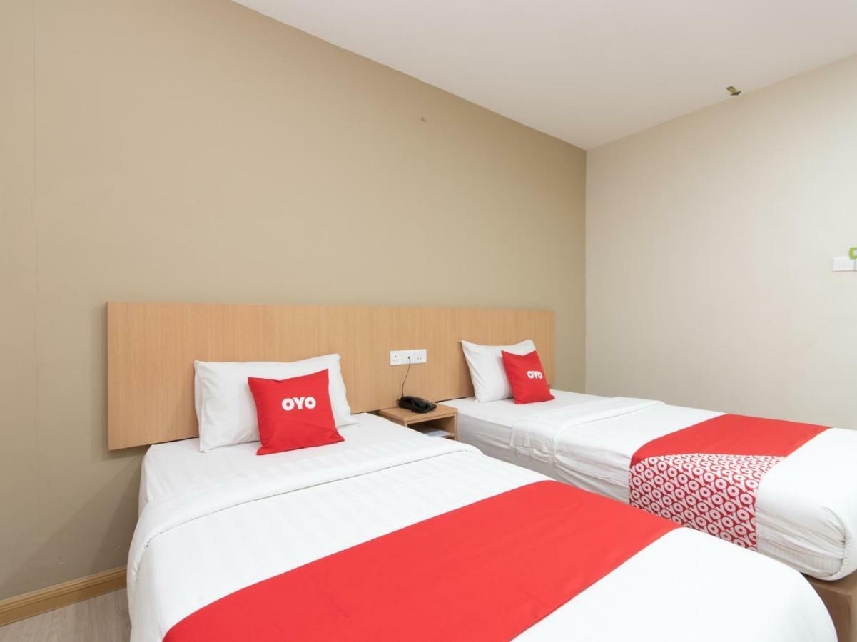 โอโย 89344 ลาบวน อเวนิว โฮเต็ล Hotel ภายนอก รูปภาพ