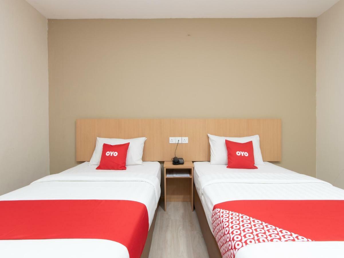 โอโย 89344 ลาบวน อเวนิว โฮเต็ล Hotel ภายนอก รูปภาพ