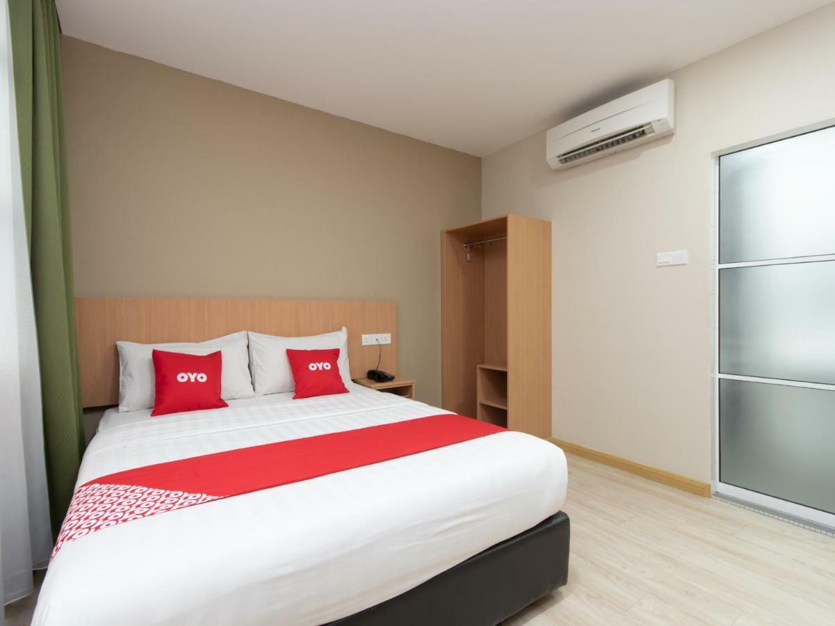 โอโย 89344 ลาบวน อเวนิว โฮเต็ล Hotel ภายนอก รูปภาพ